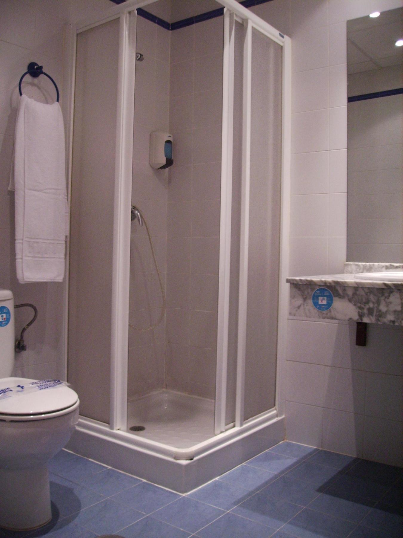 Hostal El Val Alcalá de Henares Camera foto