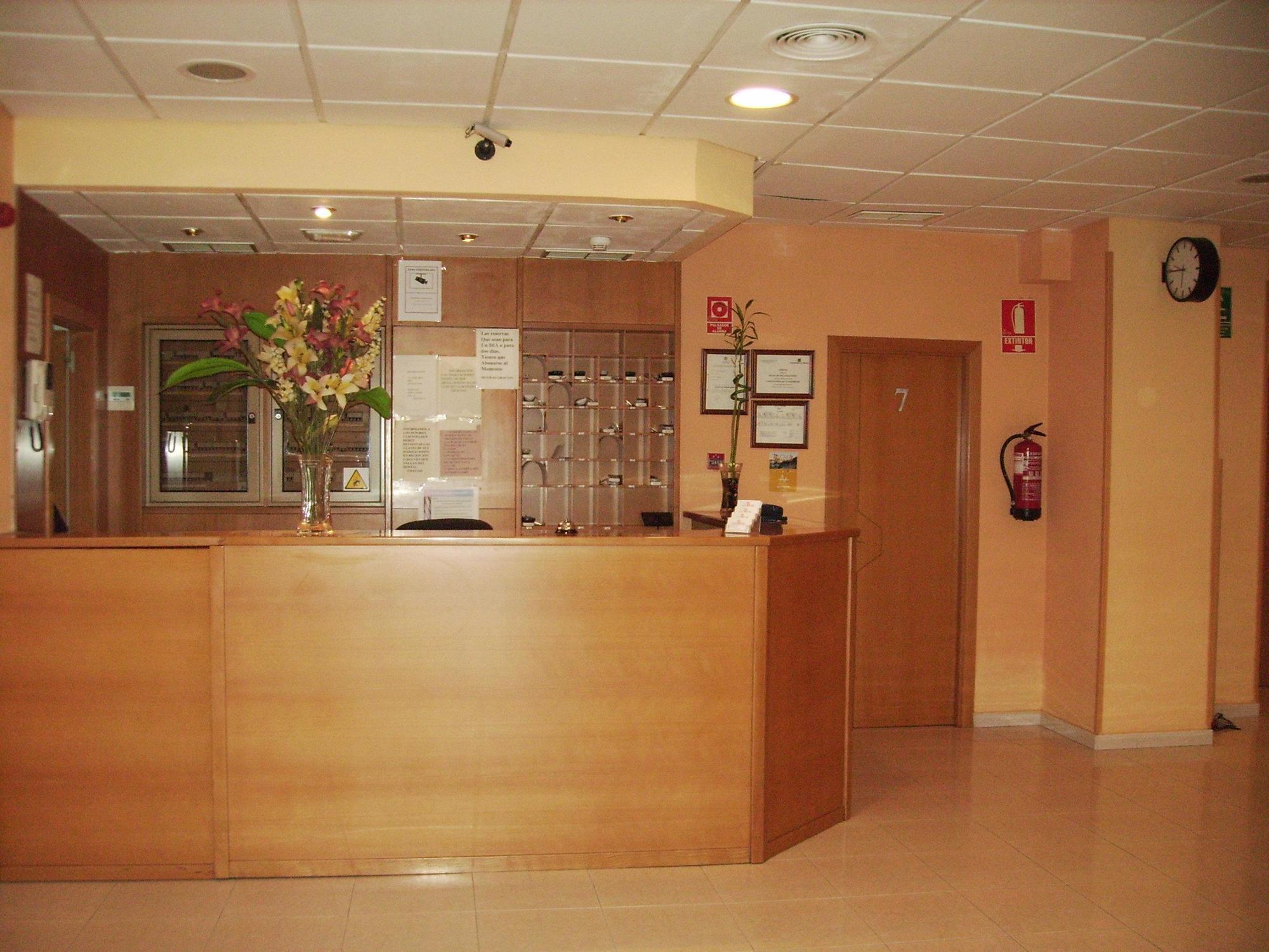 Hostal El Val Alcalá de Henares Interno foto